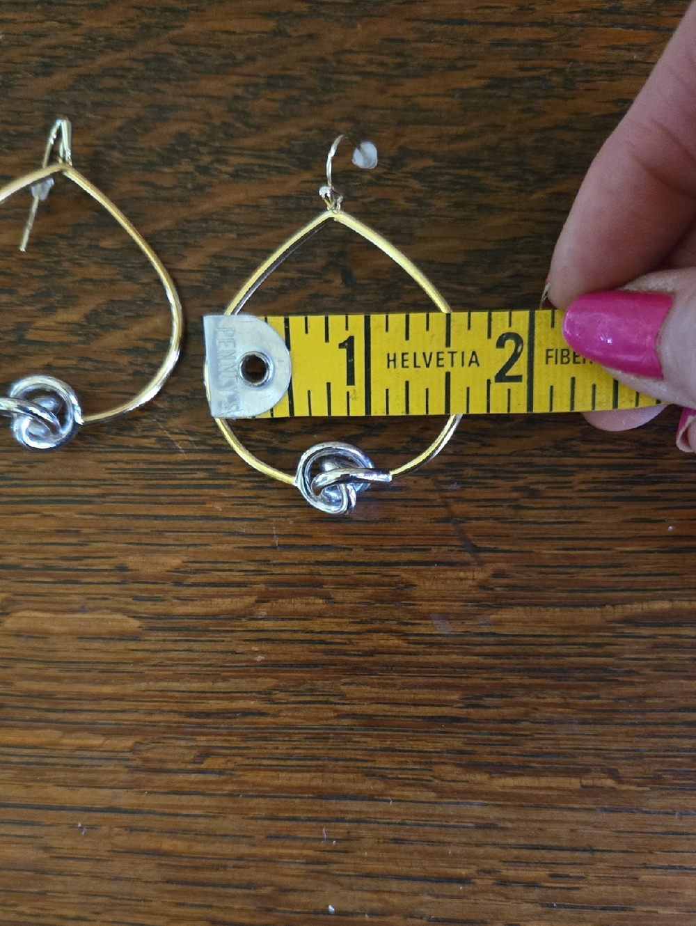Kendra Scott Presleigh Love Knot Earrings In Gold With Silver Knots. - Picture 6 of 10